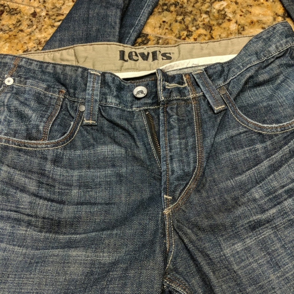 Levi's 32x32, dark denim,men's
